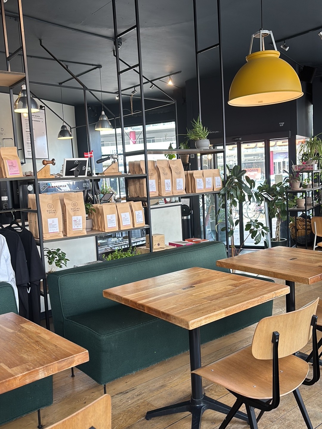 Social Brew: the place