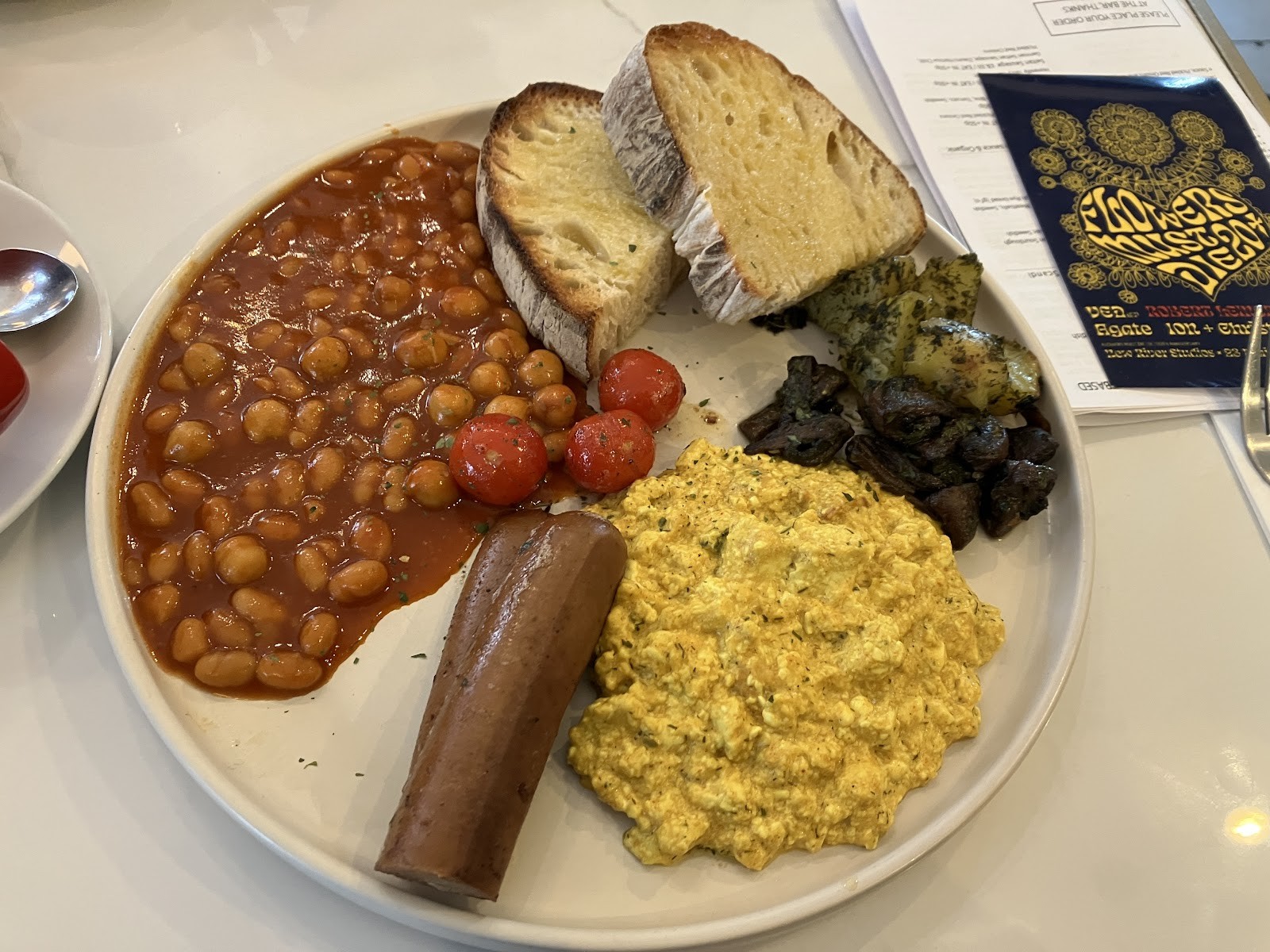 Dauns: food & drinks