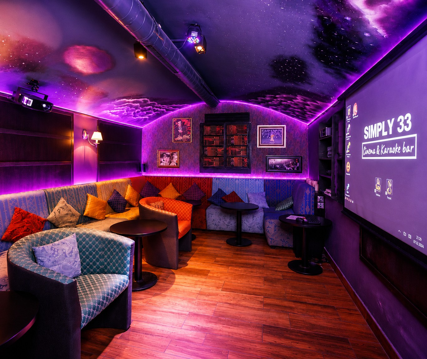 Simply 33 Karaoke & Cinema Bar: the place