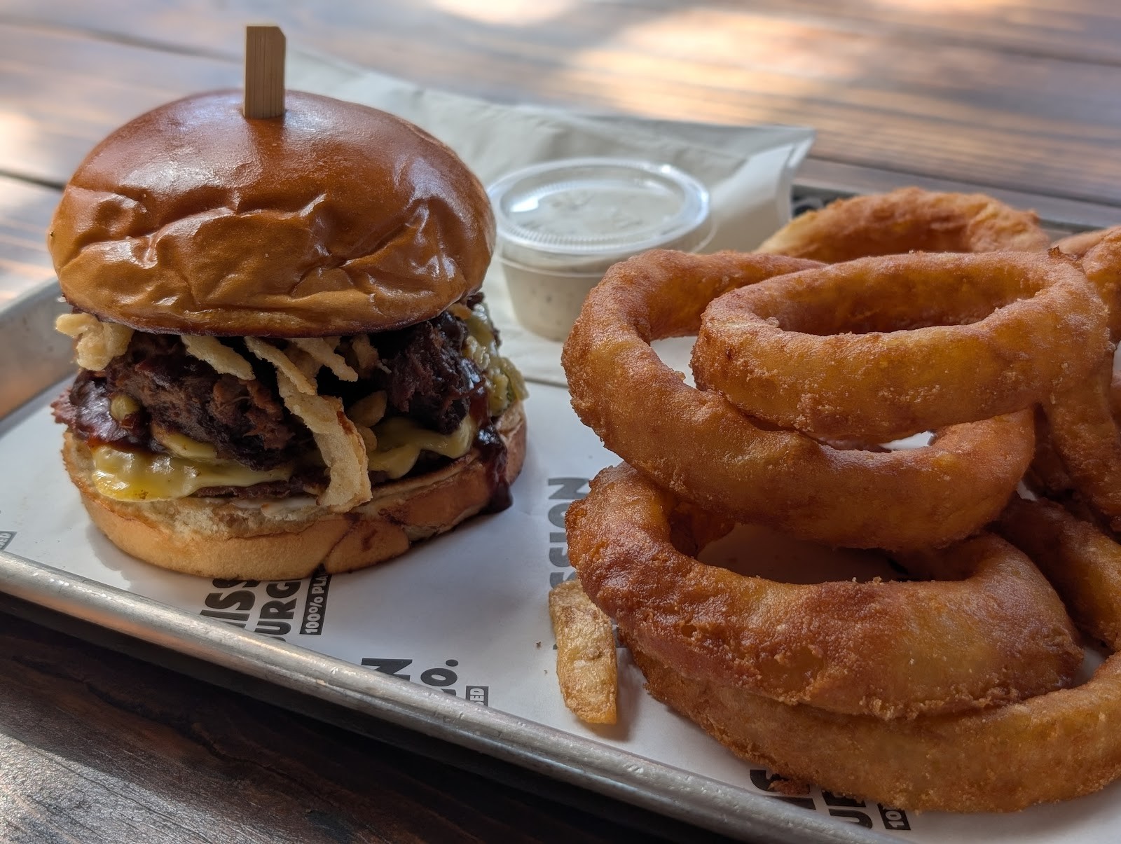 Mission Burger Co.: food & drinks