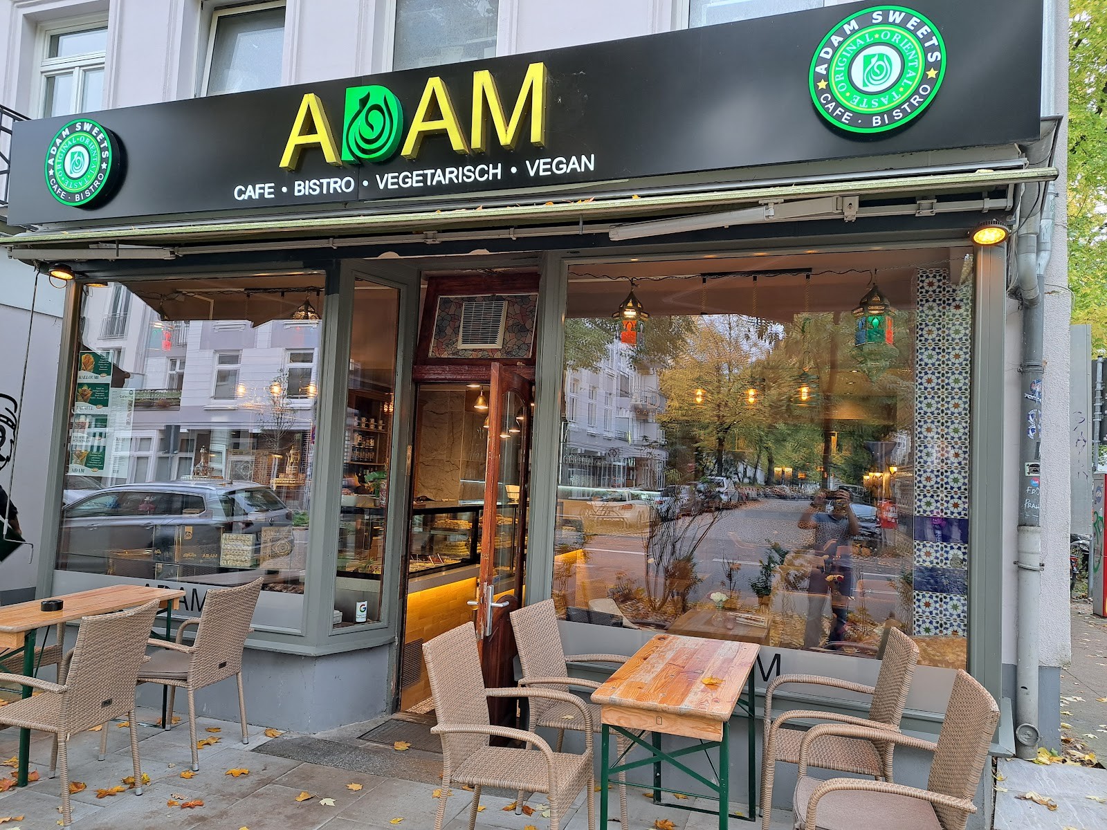 Adam Café City: the place