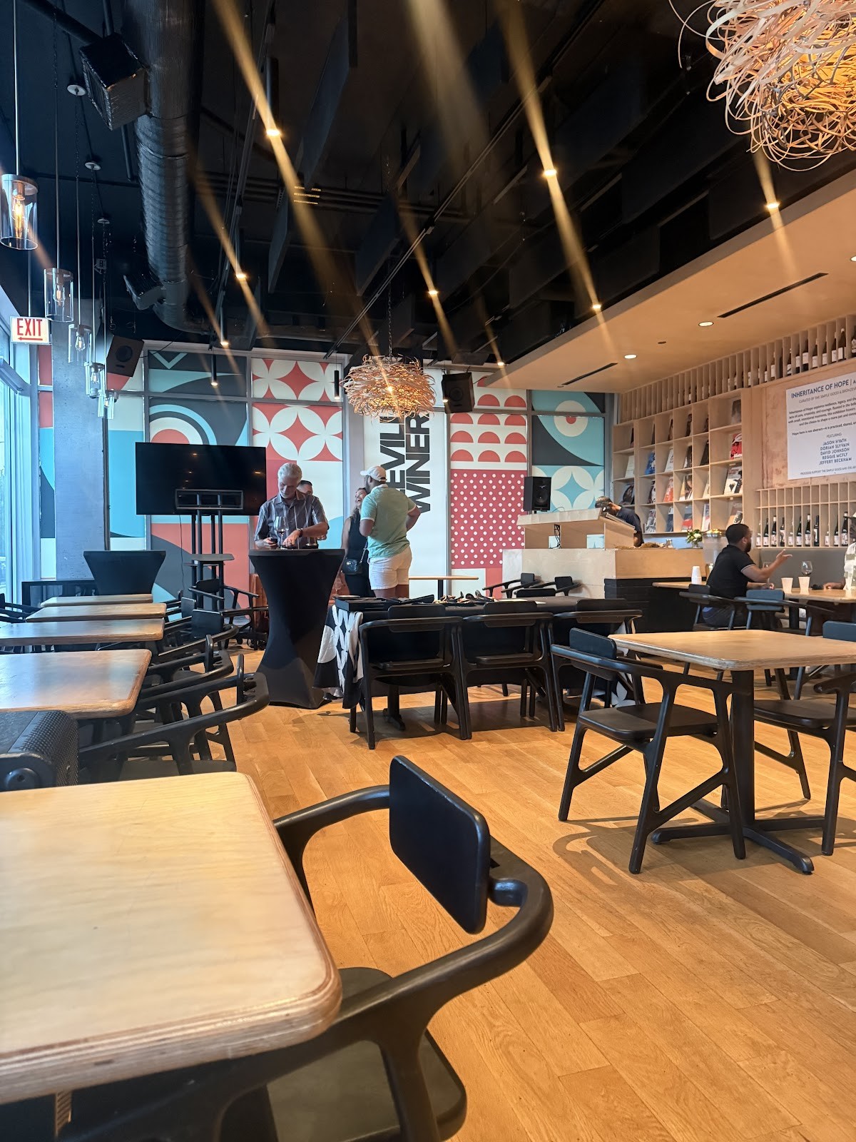Bronzeville Winery: the place
