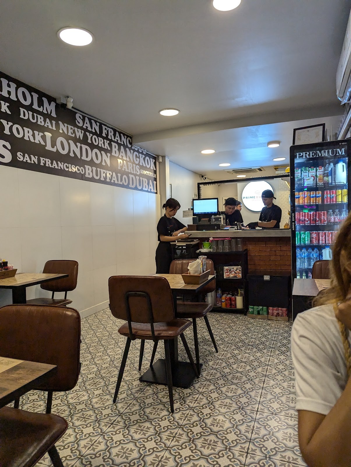 Prime Burger - Thanon Khao San: the place