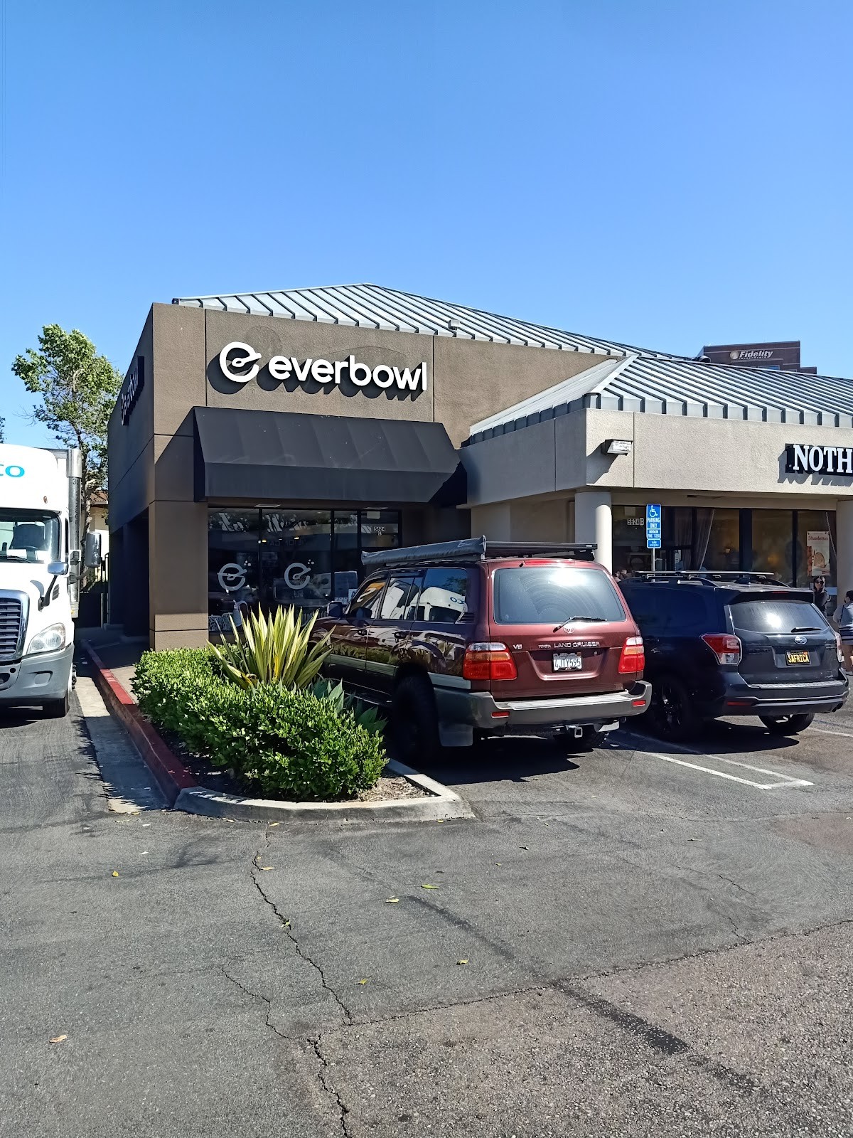 Everbowl Mission Valley: the place