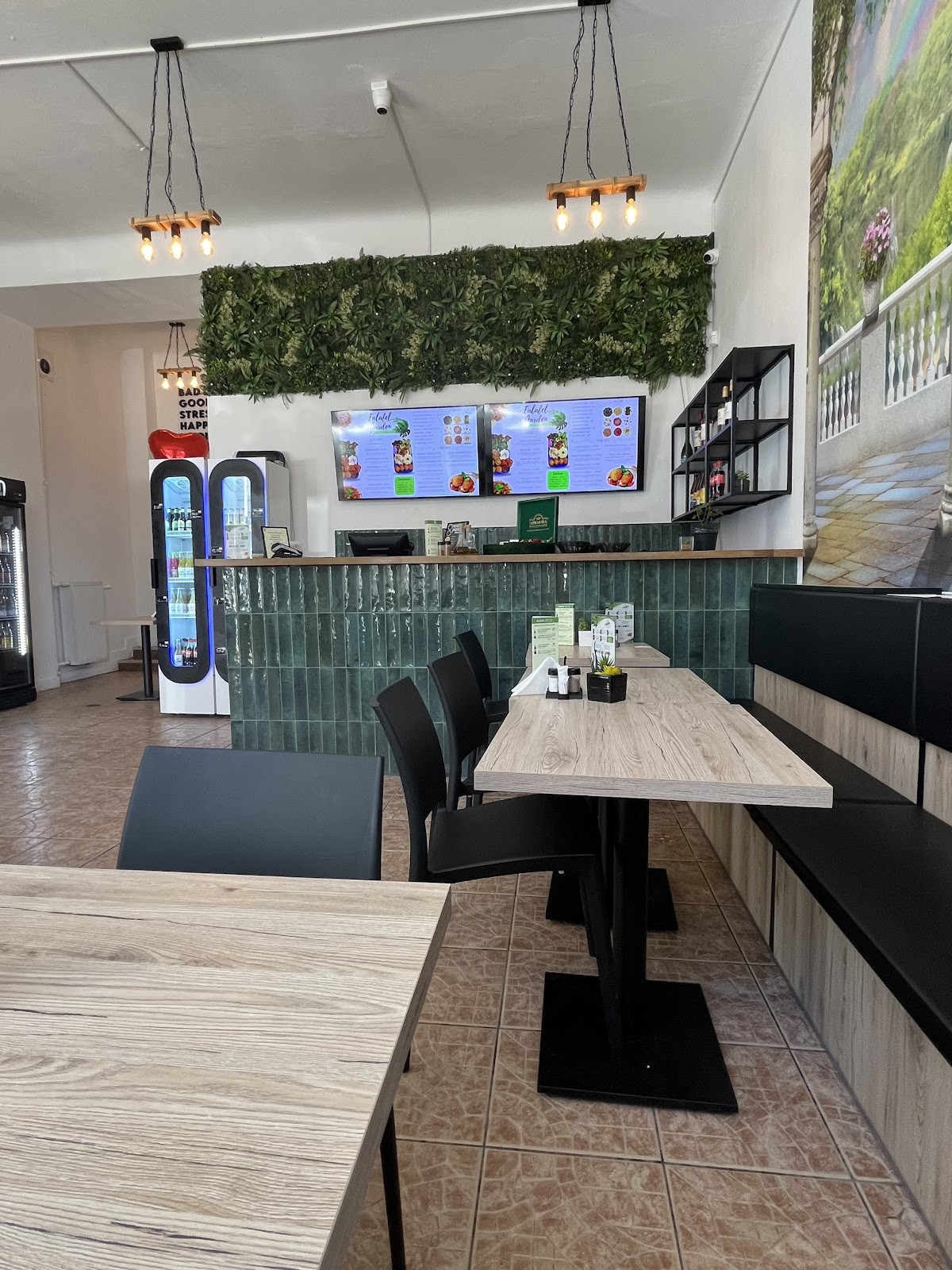 Falafel Garden & Mezze: the place