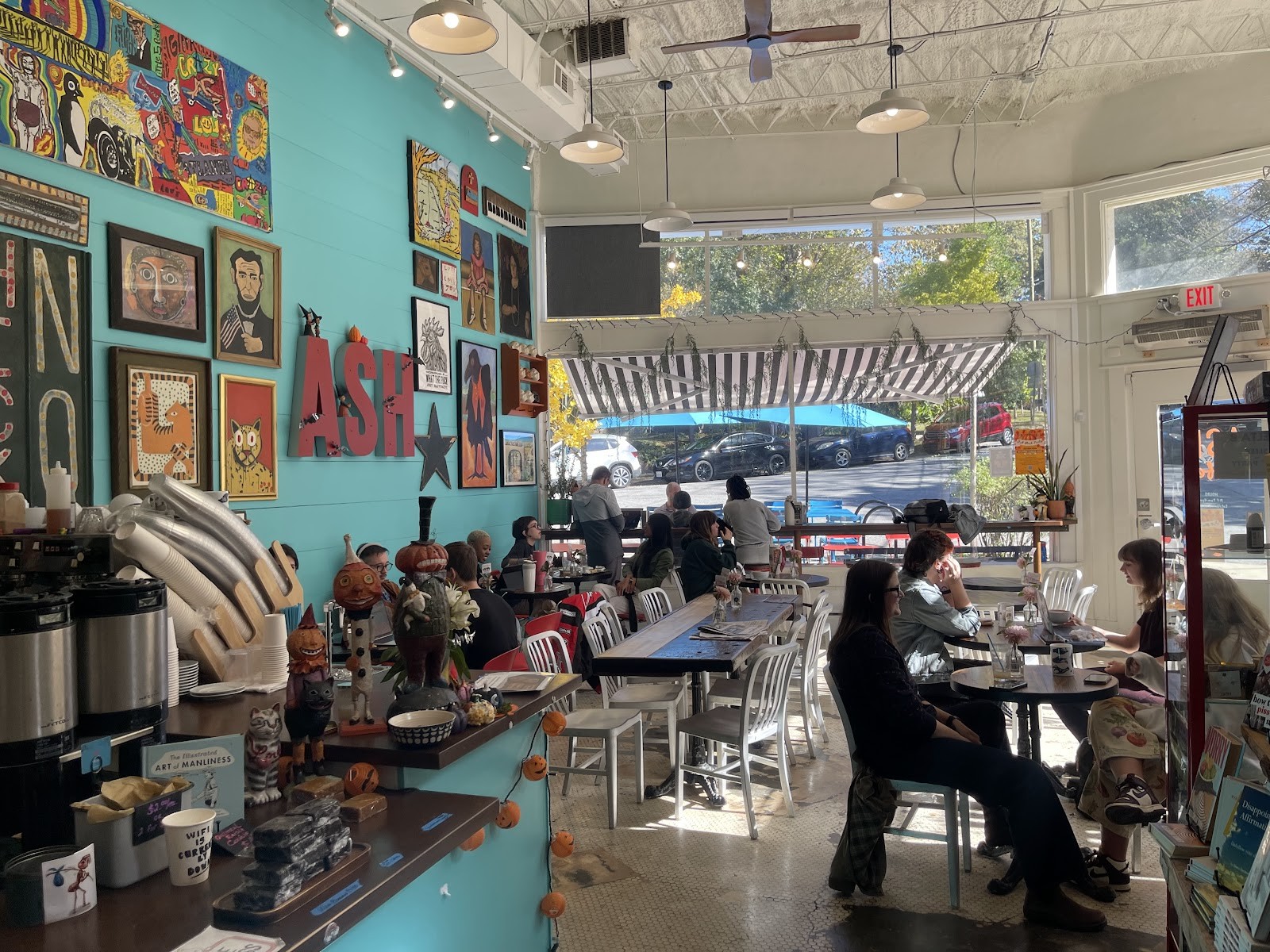 Ash Coffee: the place