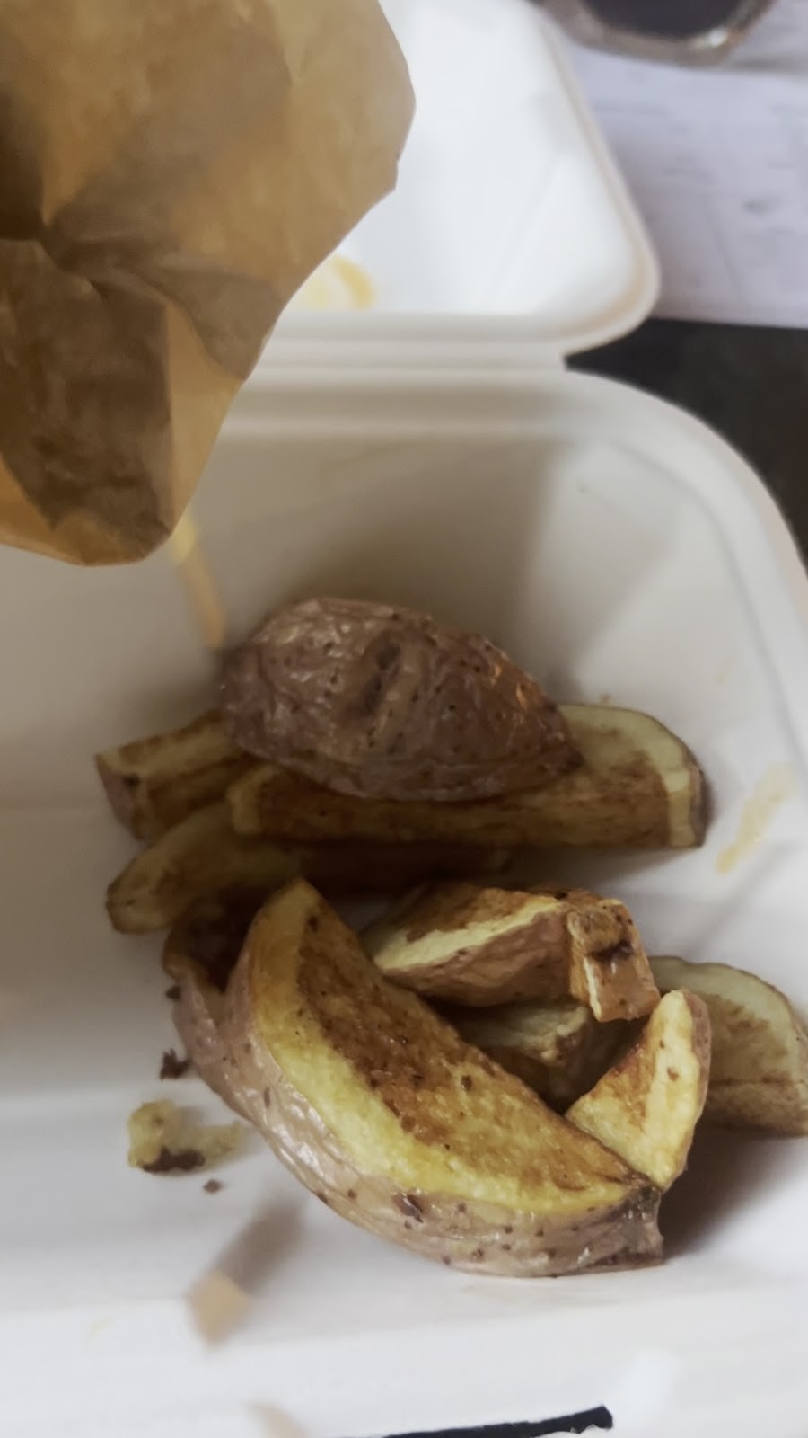 Baba's Vegan Cafe: food & drinks
