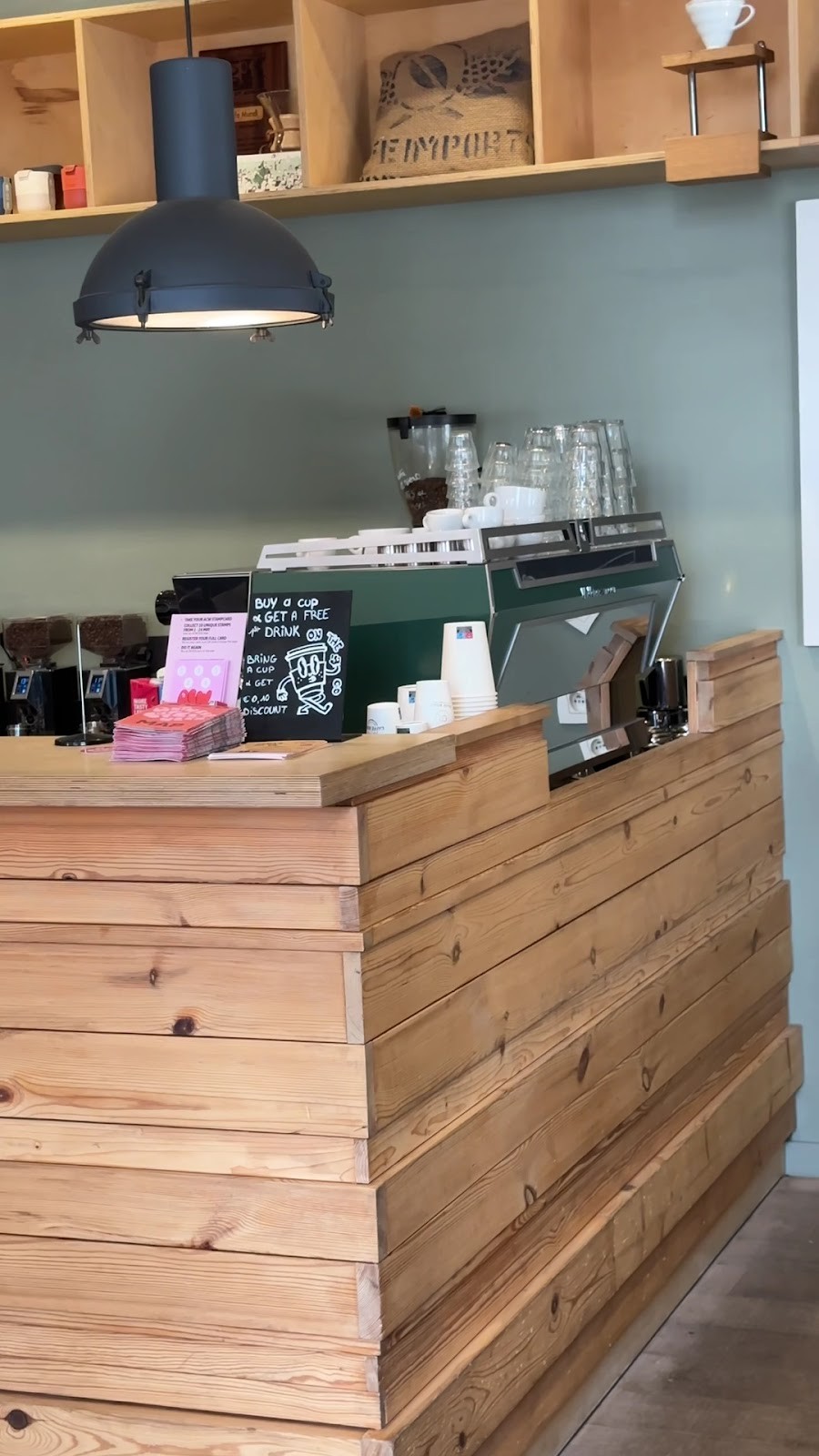 Caffe Mundi: the place