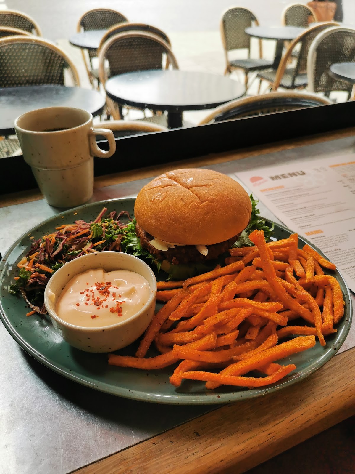 Mahalo Odengatan: food & drinks