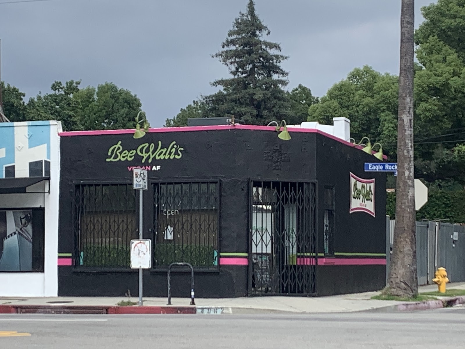 BeeWali’s Vegan AF ( amazing food): the place