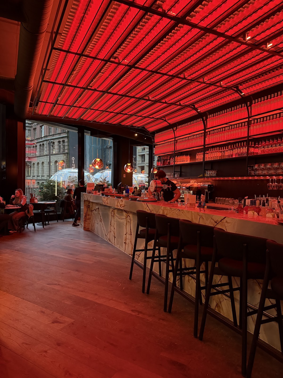 60 Seconds to napoli | Hamburg: the place