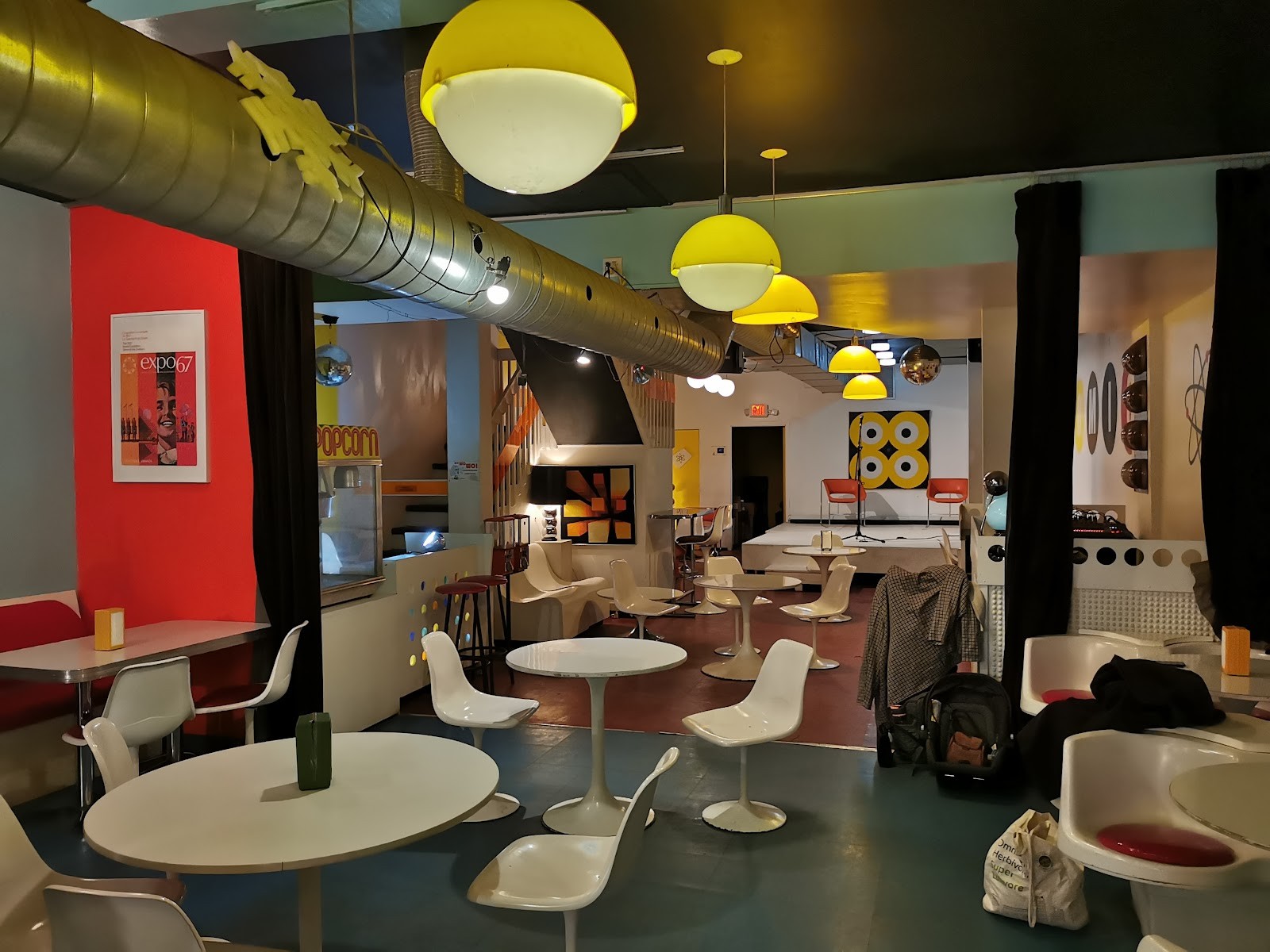 Atomic Café: the place