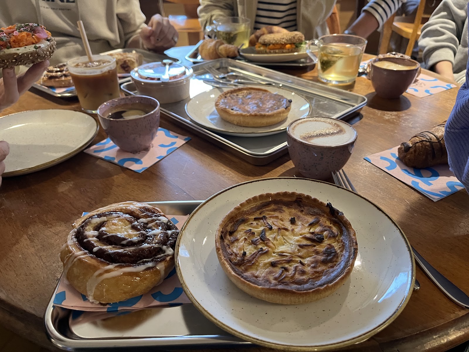 Bakery Bakery Schaffhauserplatz: food & drinks
