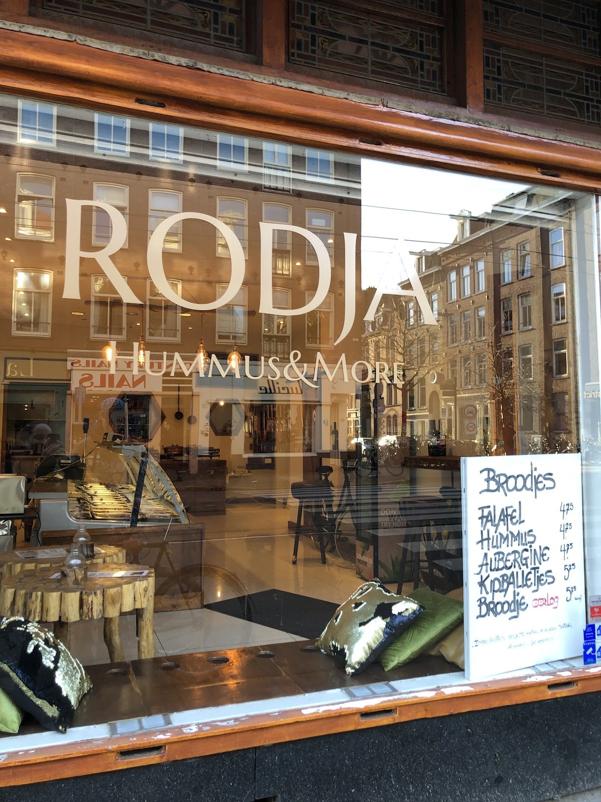 Rodja healthy deli: the place