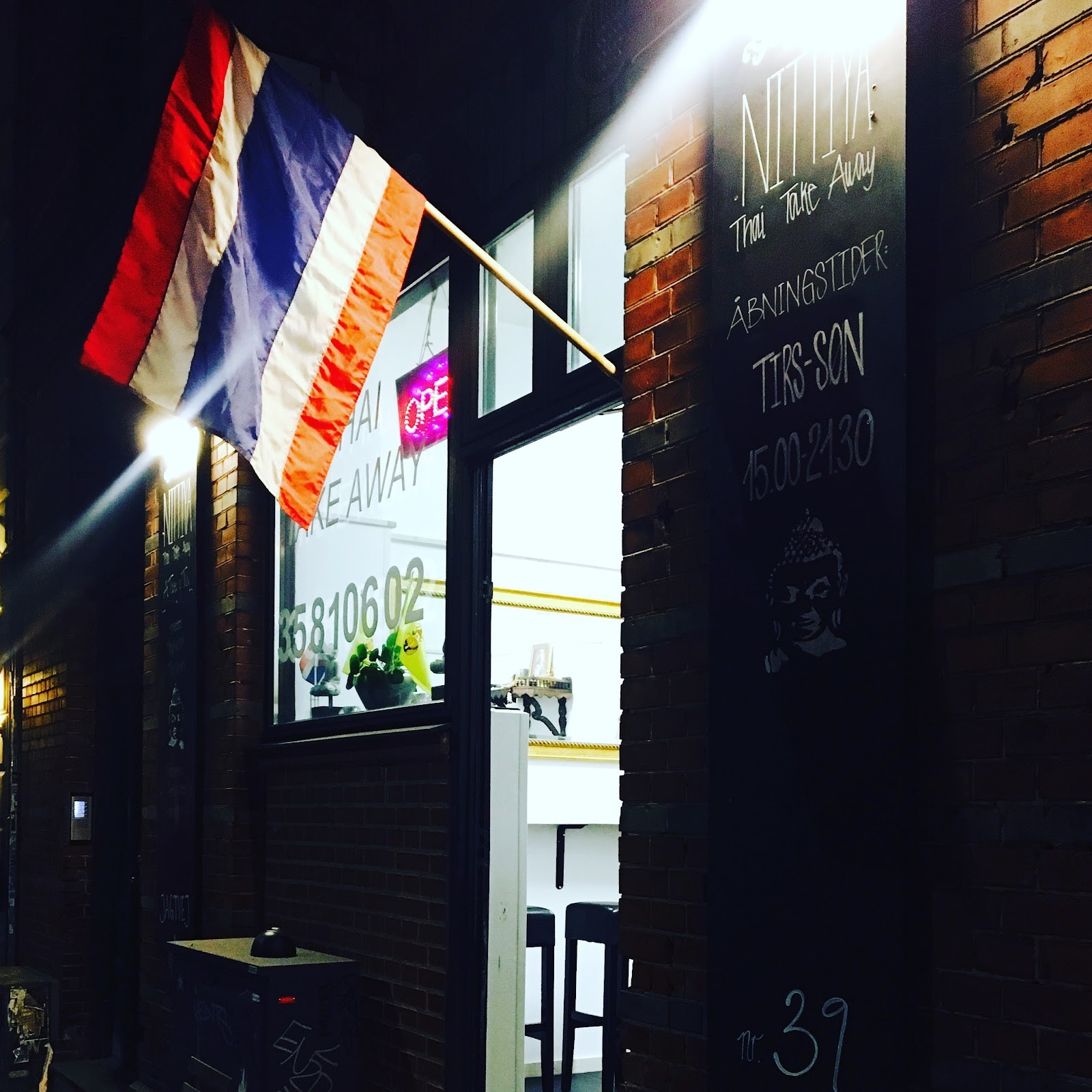 Nittiya thai take away: the place