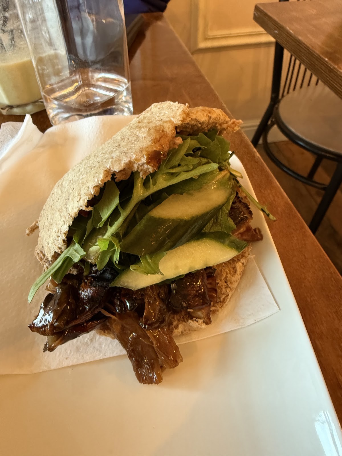 The Old Soul: food & drinks