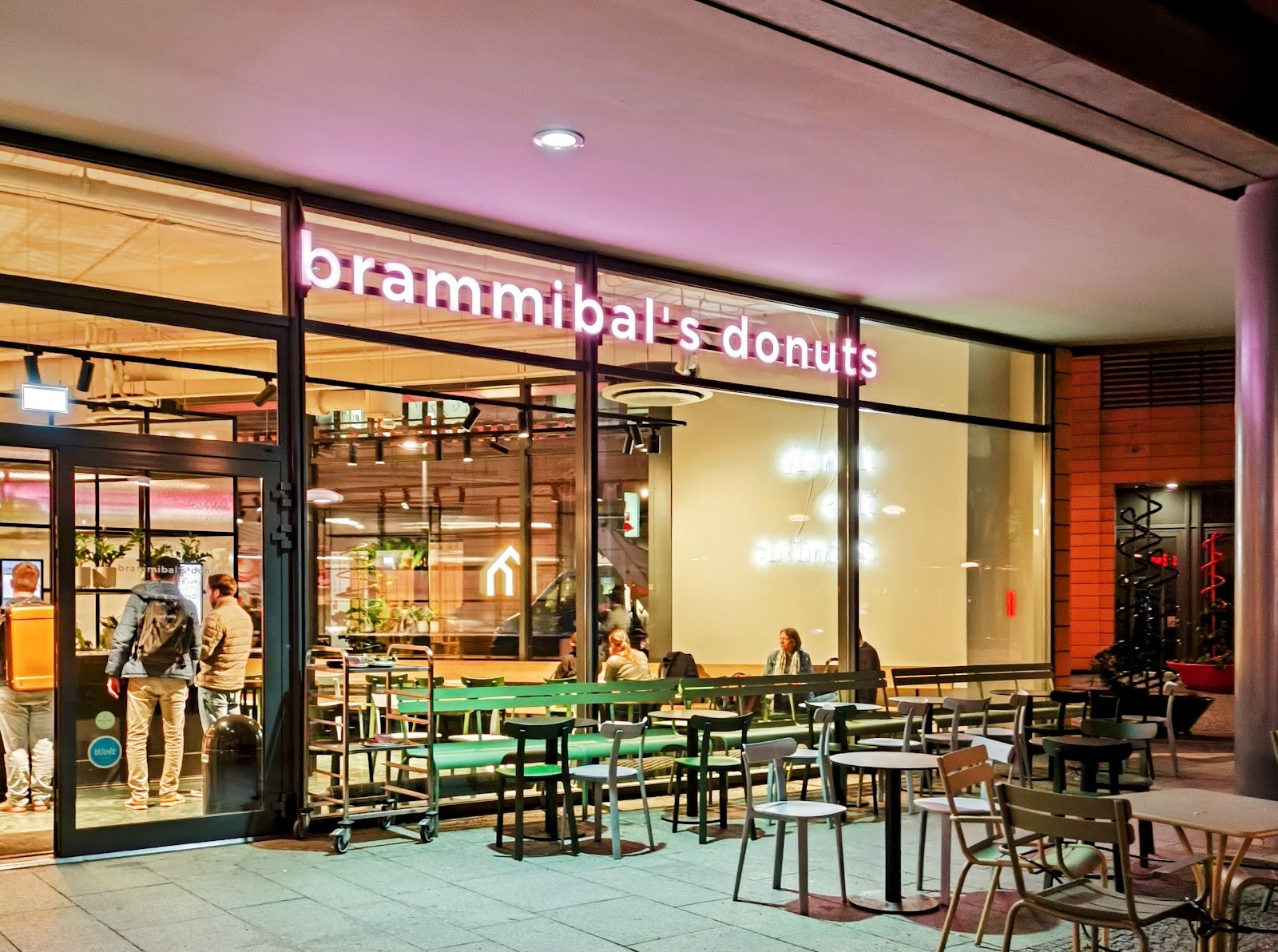 Brammibal's Donuts: the place