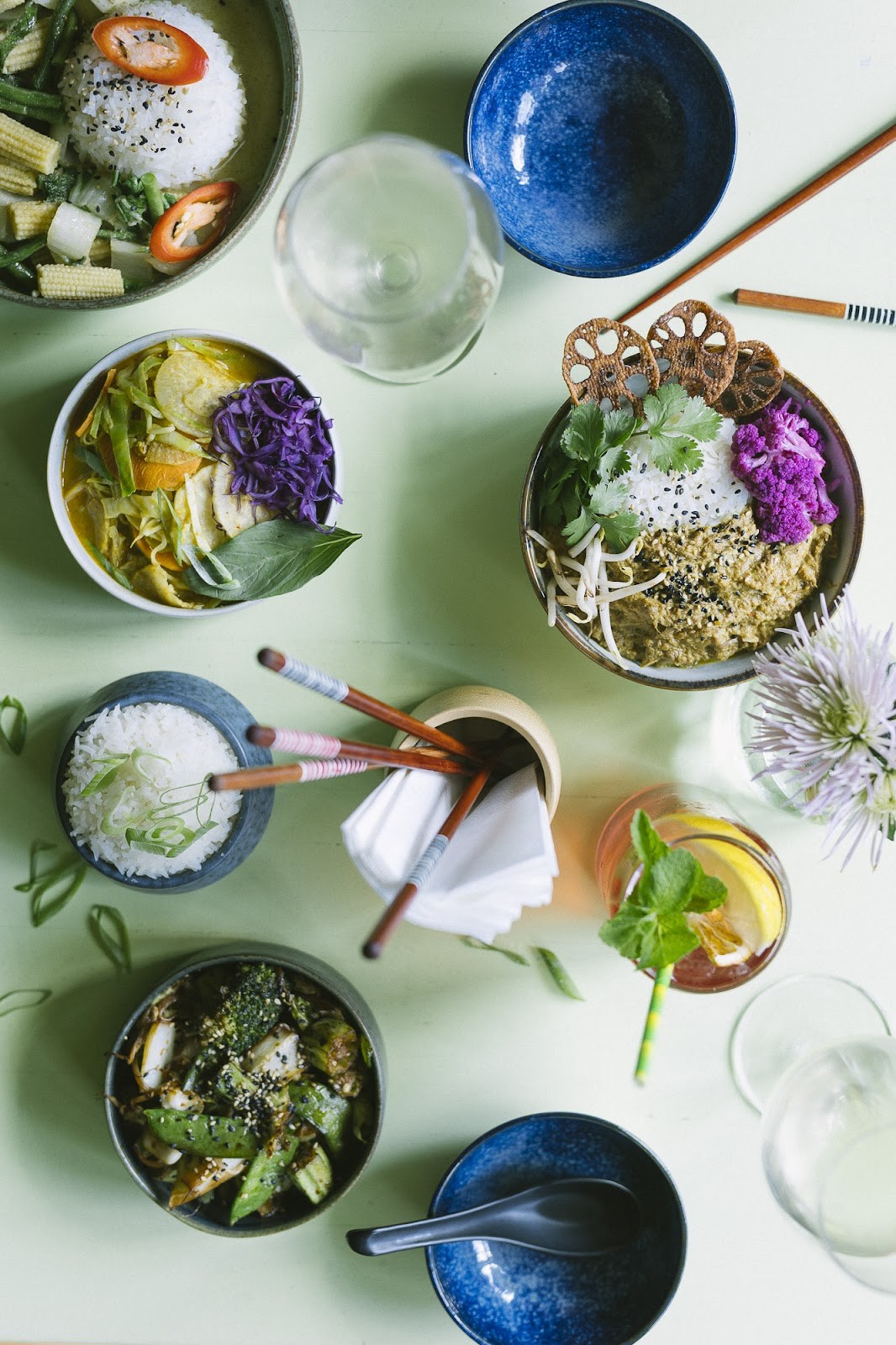 Veganees | Vegan Aziatisch Streetfood Restaurant: food & drinks