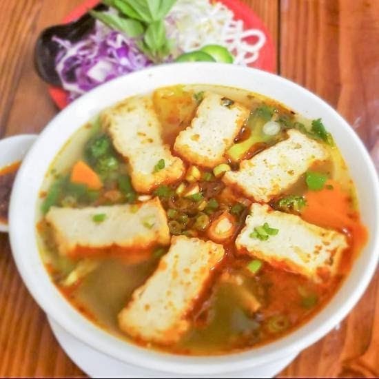 XinhXinh Vietnamese Bistro: food & drinks