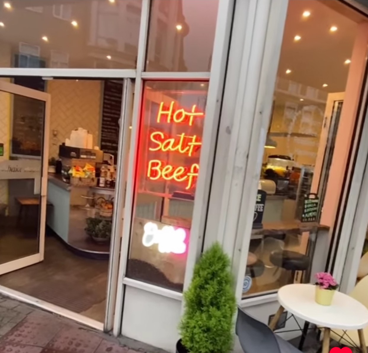 Freshbake Bagel: the place
