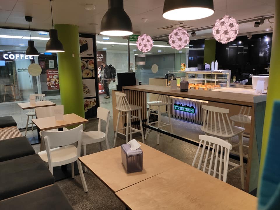 Street Sushi: the place