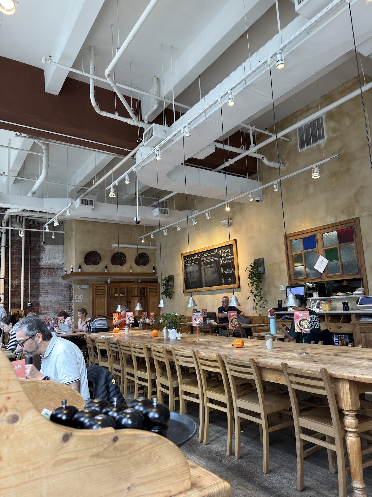 Le Pain Quotidien: the place