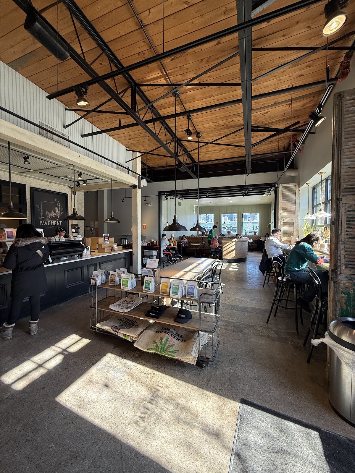 Pavement Coffeehouse - Brighton: the place