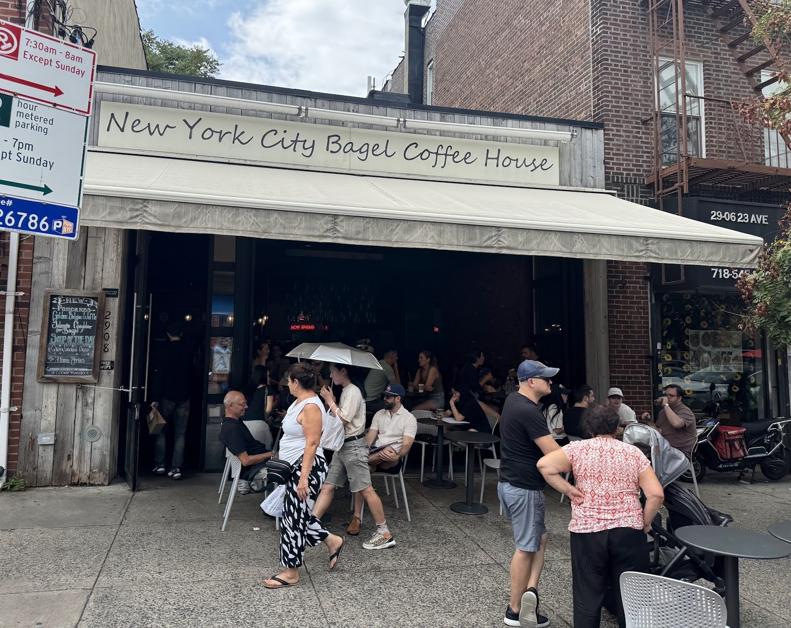 New York City Bagel & Coffee House: the place