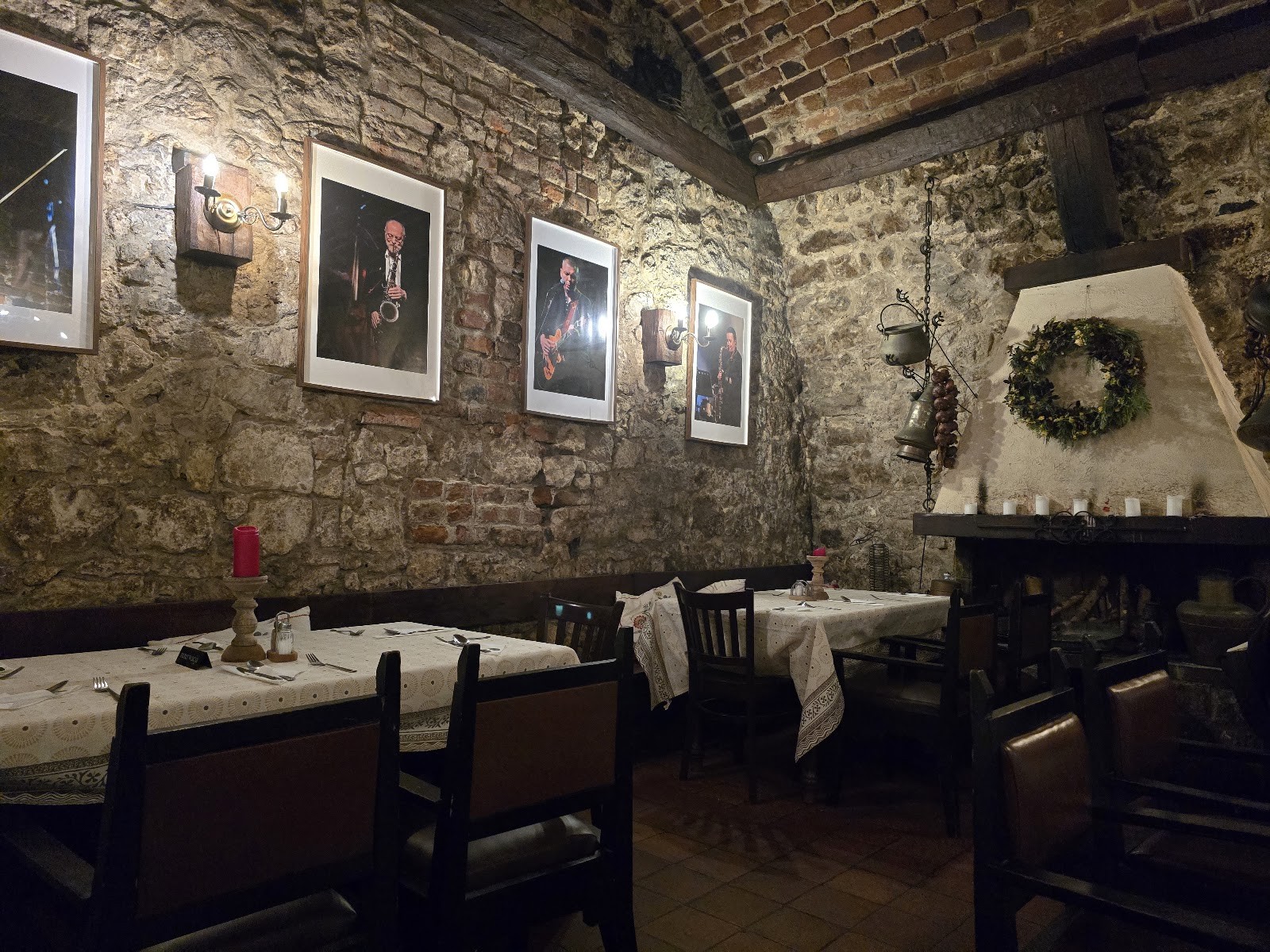 No Bones Vegan Food: the place
