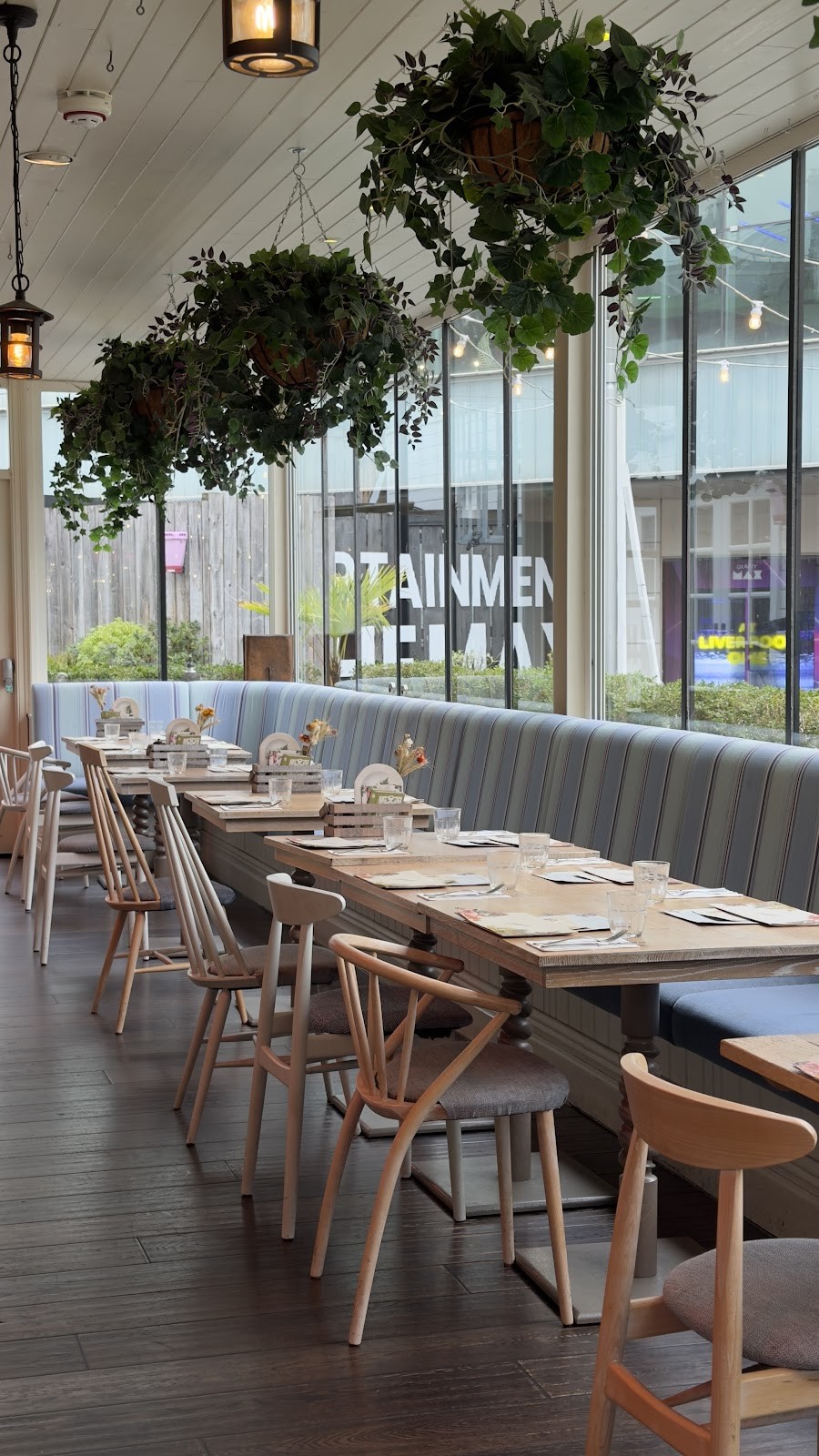 The Botanist: the place