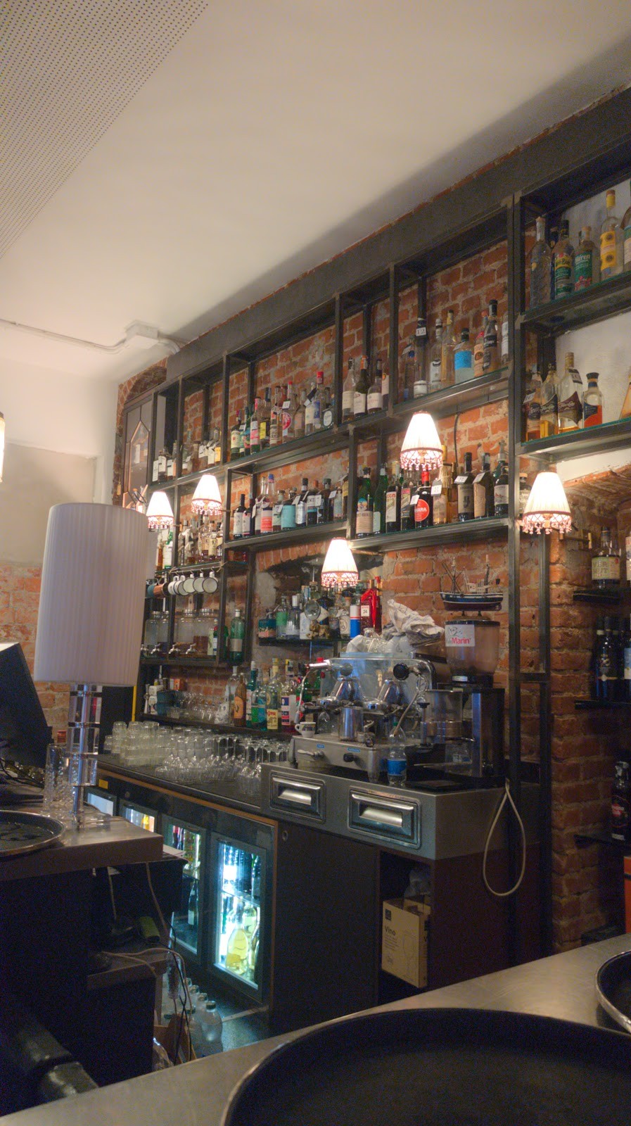 Pigato Milano | Clubhouse Sandwich and Fine Drinks: the place