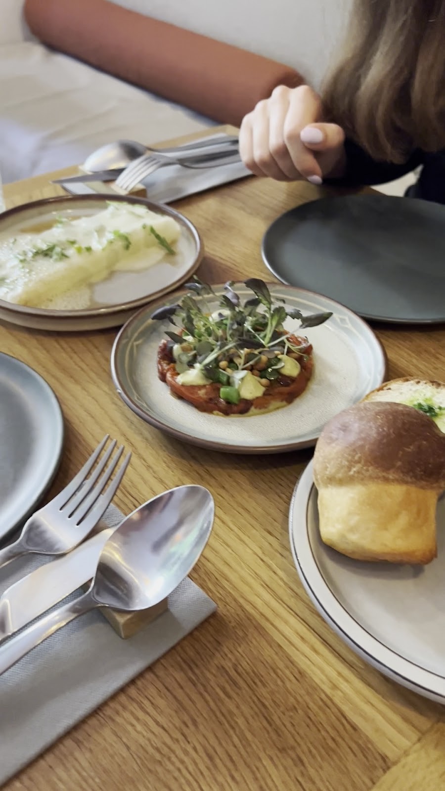 Bistro Lupa: food & drinks
