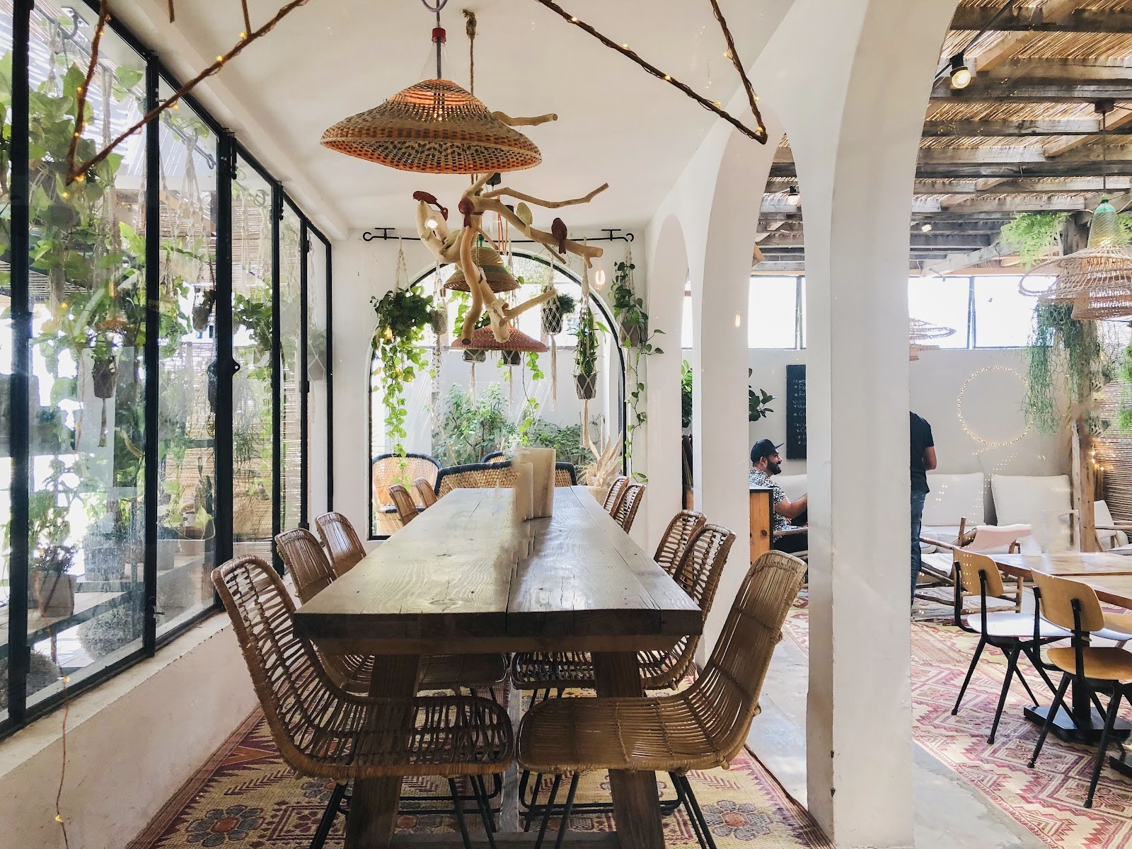 Comptoir 102 Concept Store & Healthy Cafe: the place