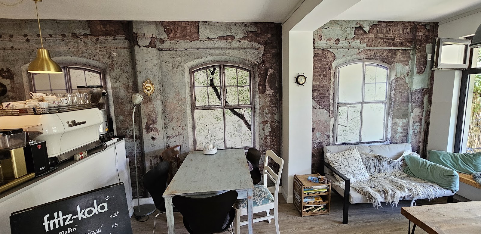 Lieberbrook Café & Weinbar: the place
