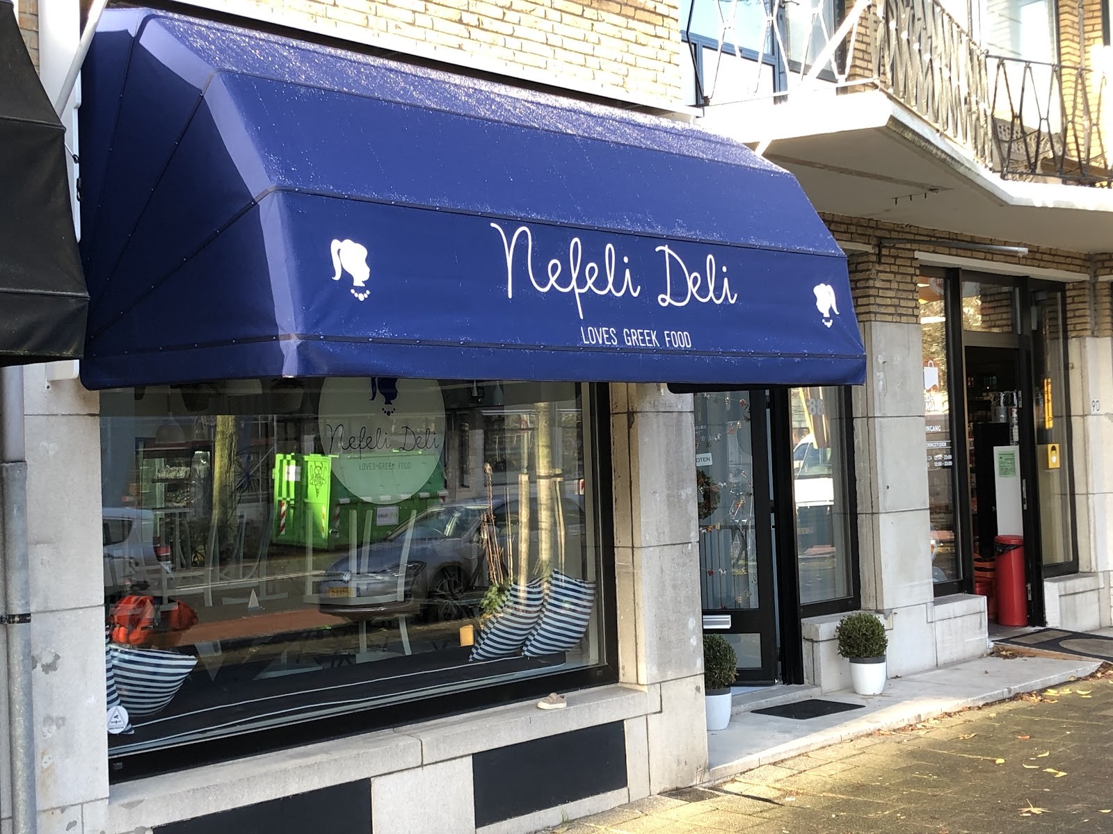 Nefeli Deli: the place