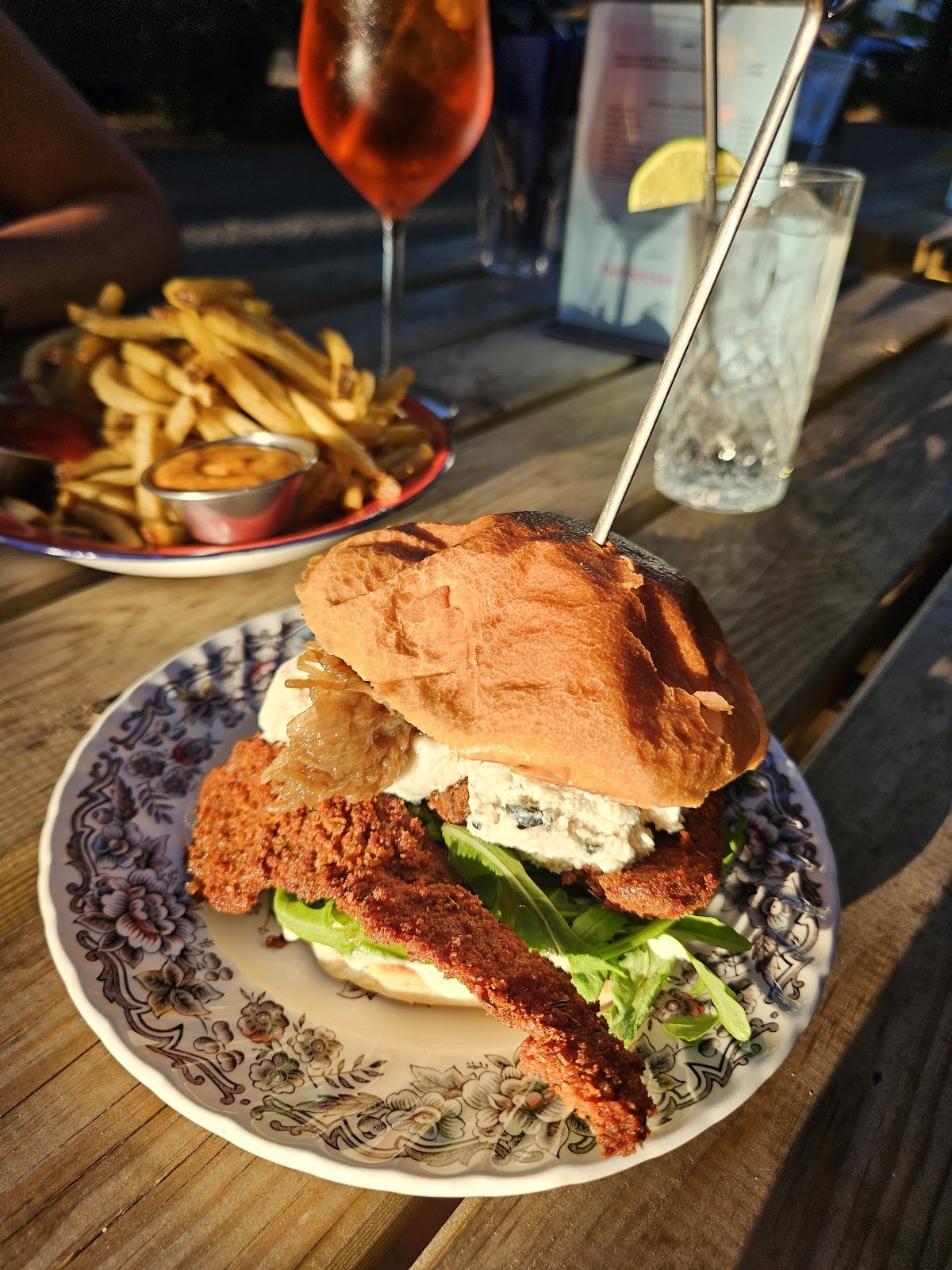 Lia's Kitchen - 100% Vegan: food & drinks