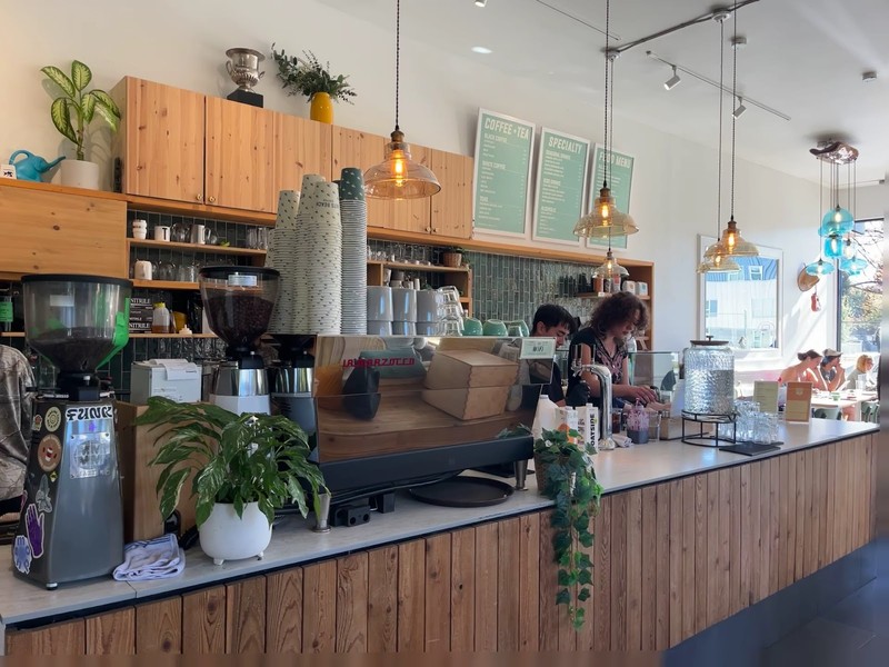 Kits Beach Coffee: photo 4