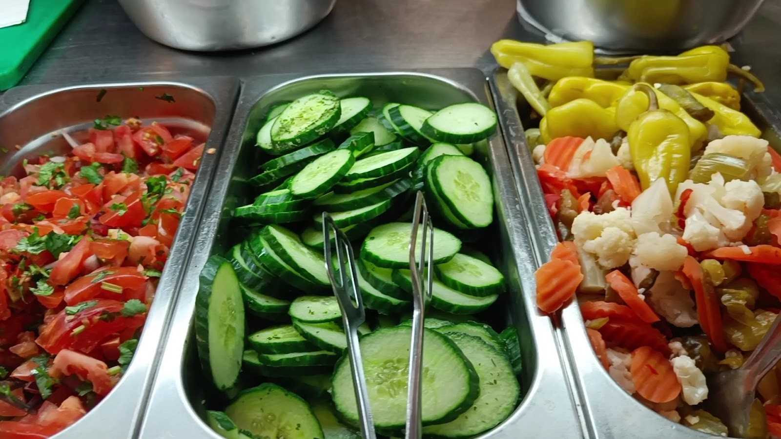 Maoz Vegetarian: food & drinks