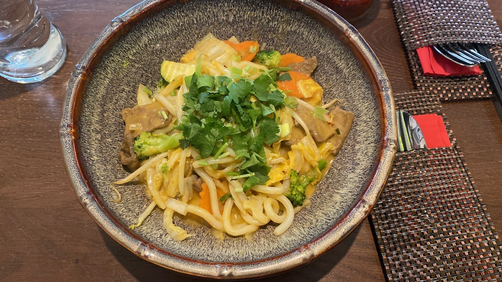 Mong Mo: food & drinks