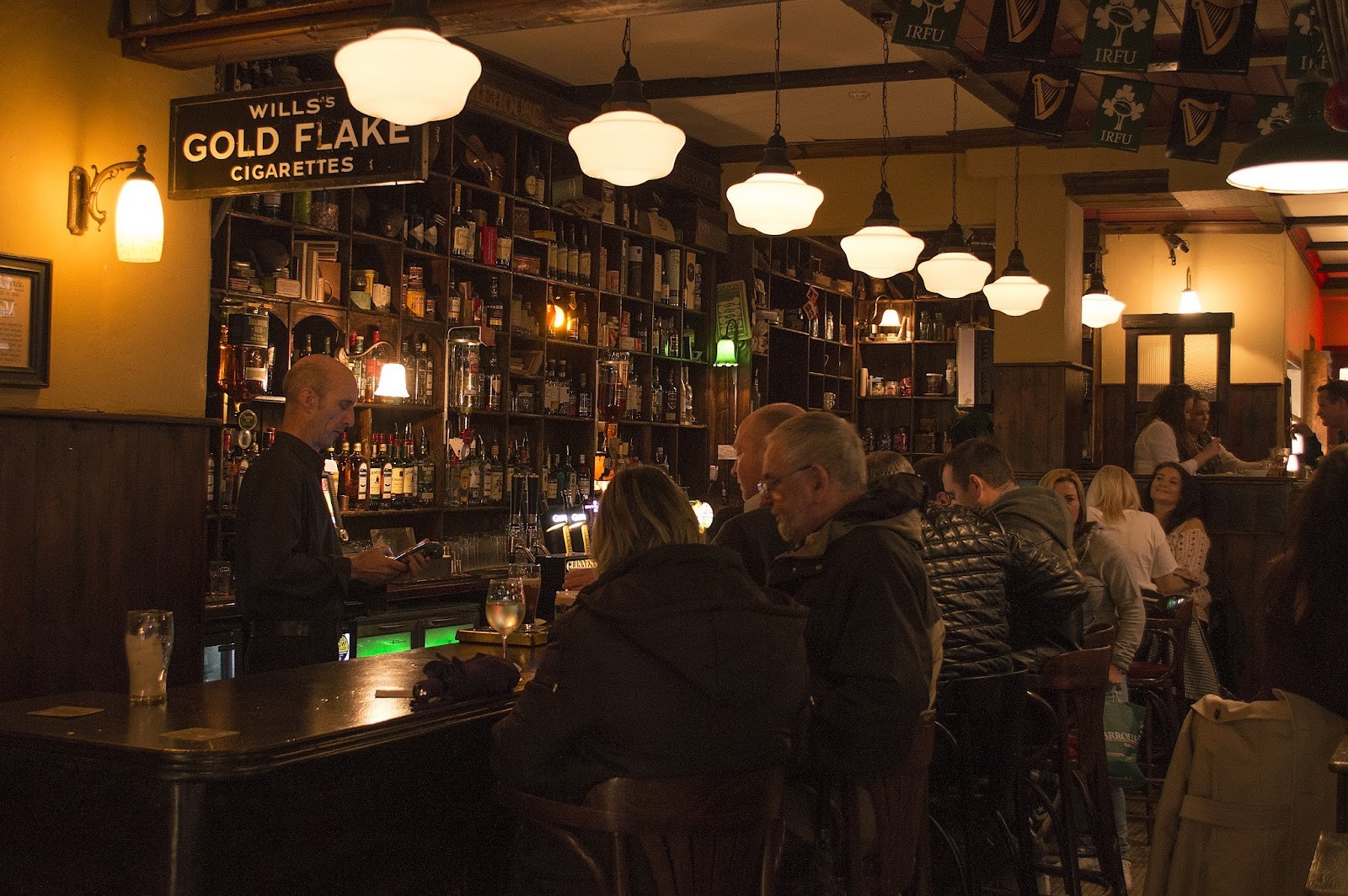 The Old Storehouse Bar and Restaurant: the place