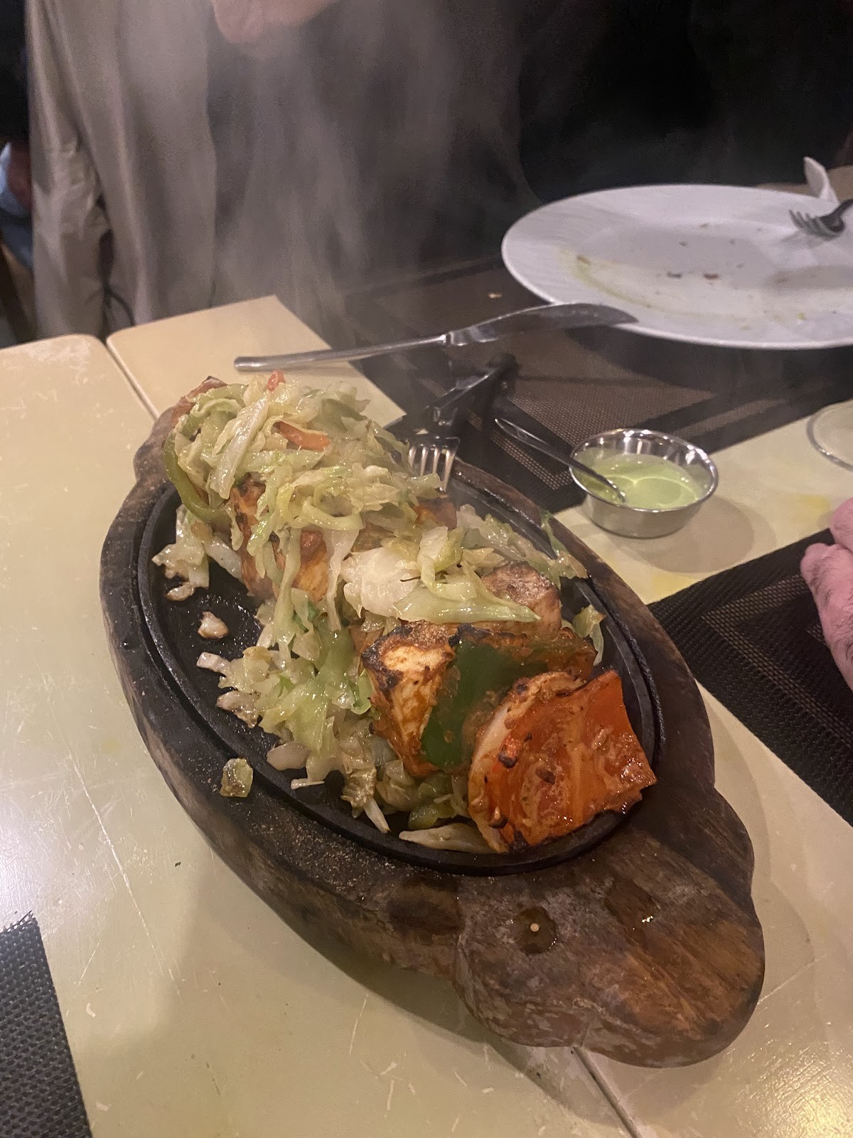 Shree Ram vegetarian Restaurant: food & drinks