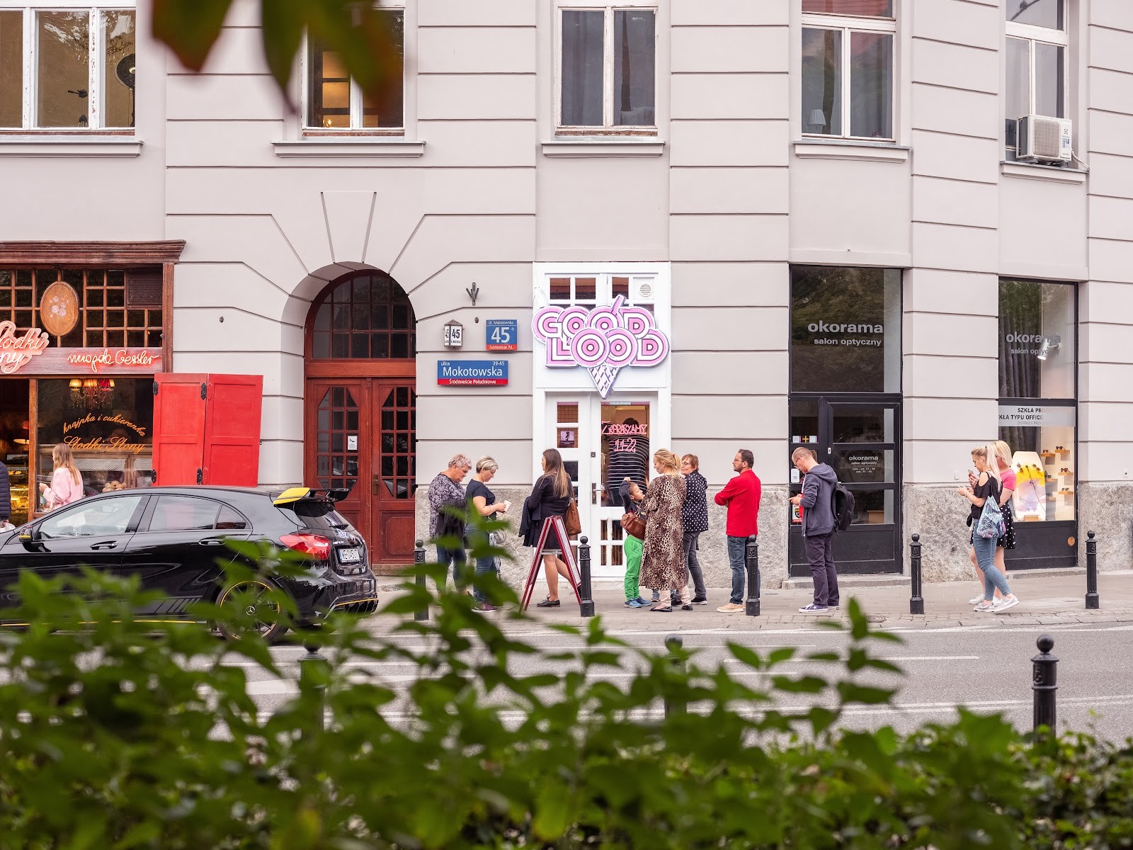 Good Lood Mokotowska: the place