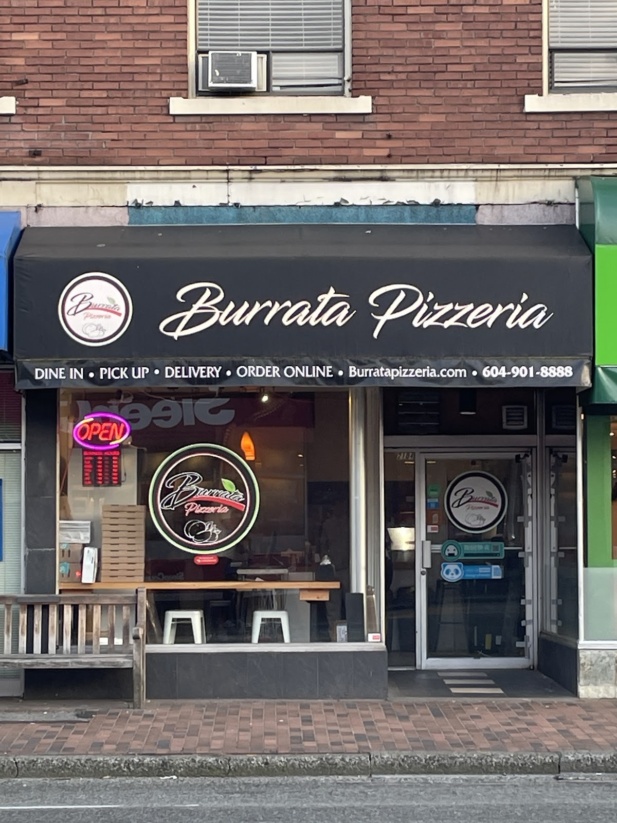 Burrata Pizzeria: the place