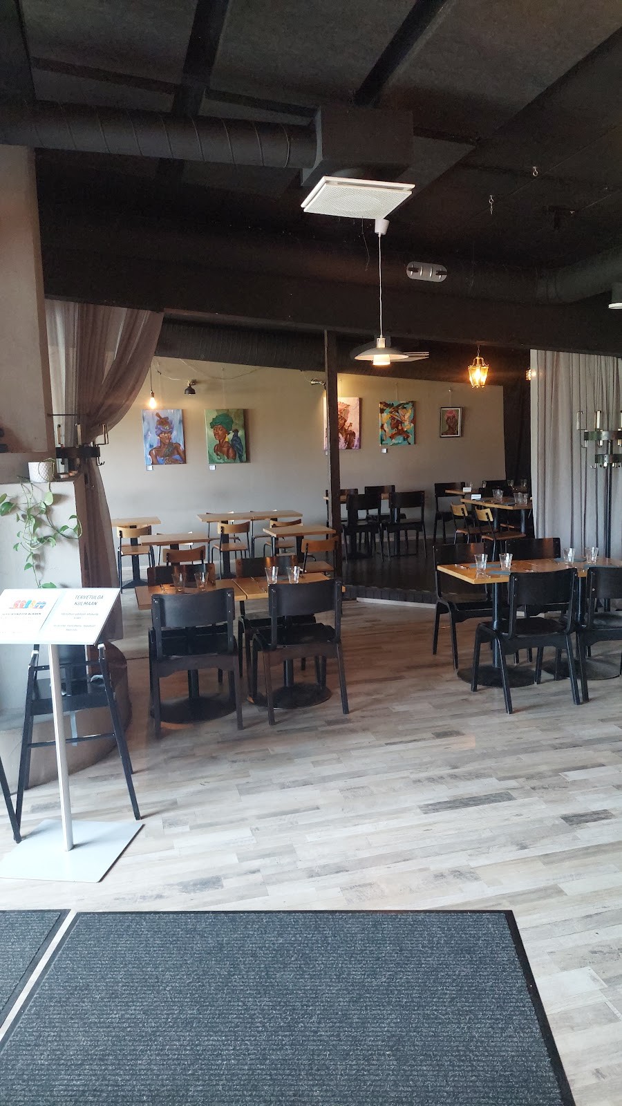 Restaurant Keittiö & Baari Kulma: the place