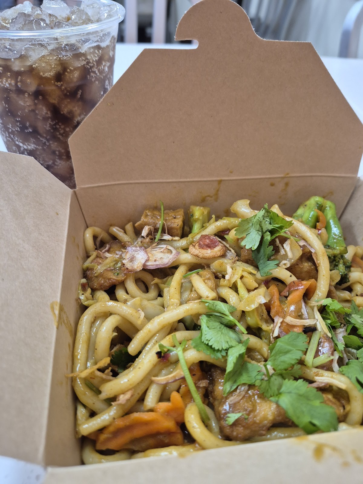 VINH LOI: food & drinks