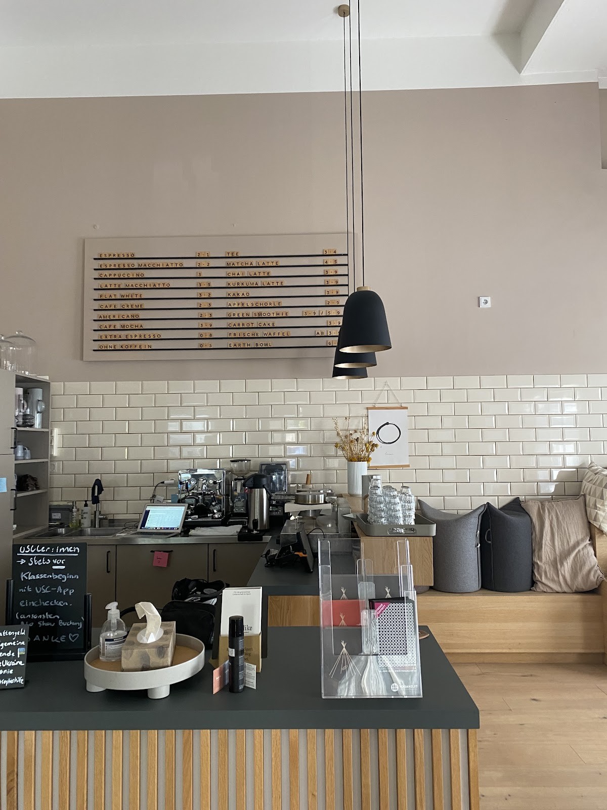 TRIBE Yoga Base (Studio Eimsbüttel): the place