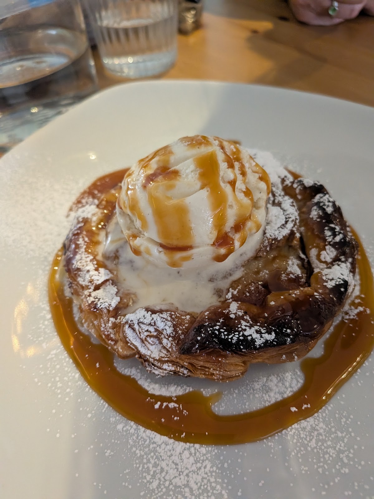 Luna's Vegan Corner: food & drinks