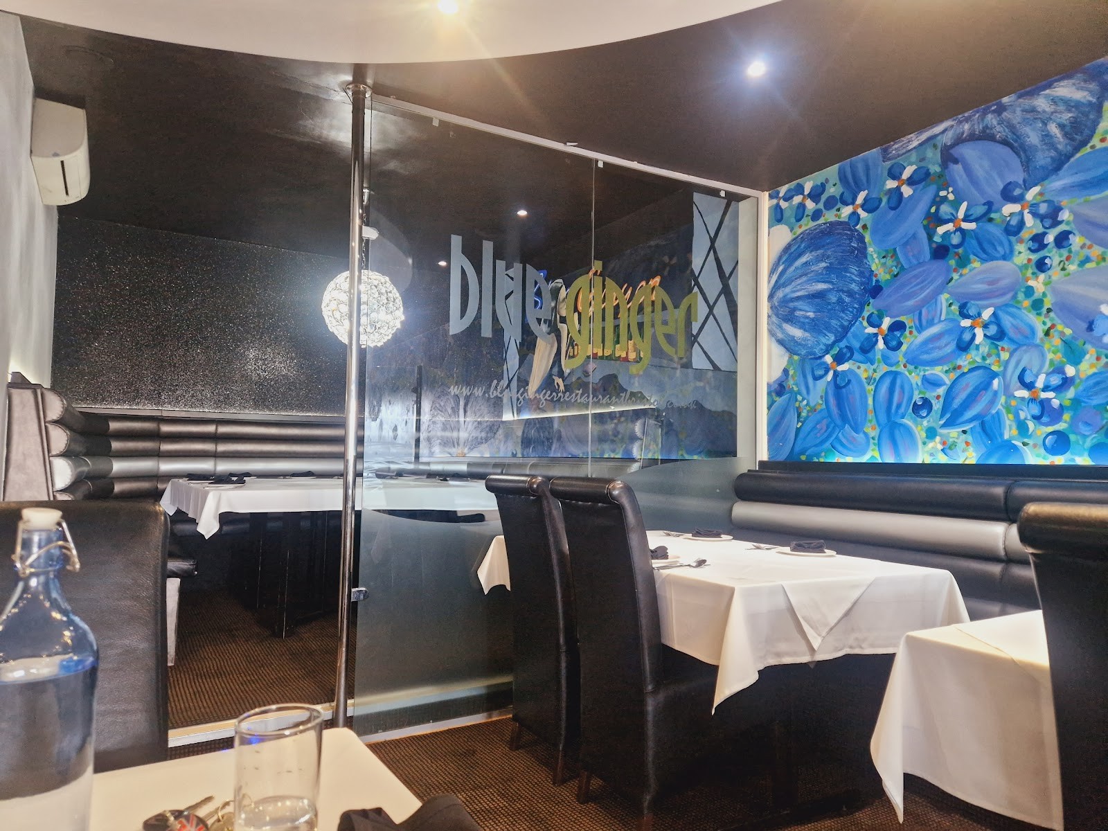 Blue Ginger: the place
