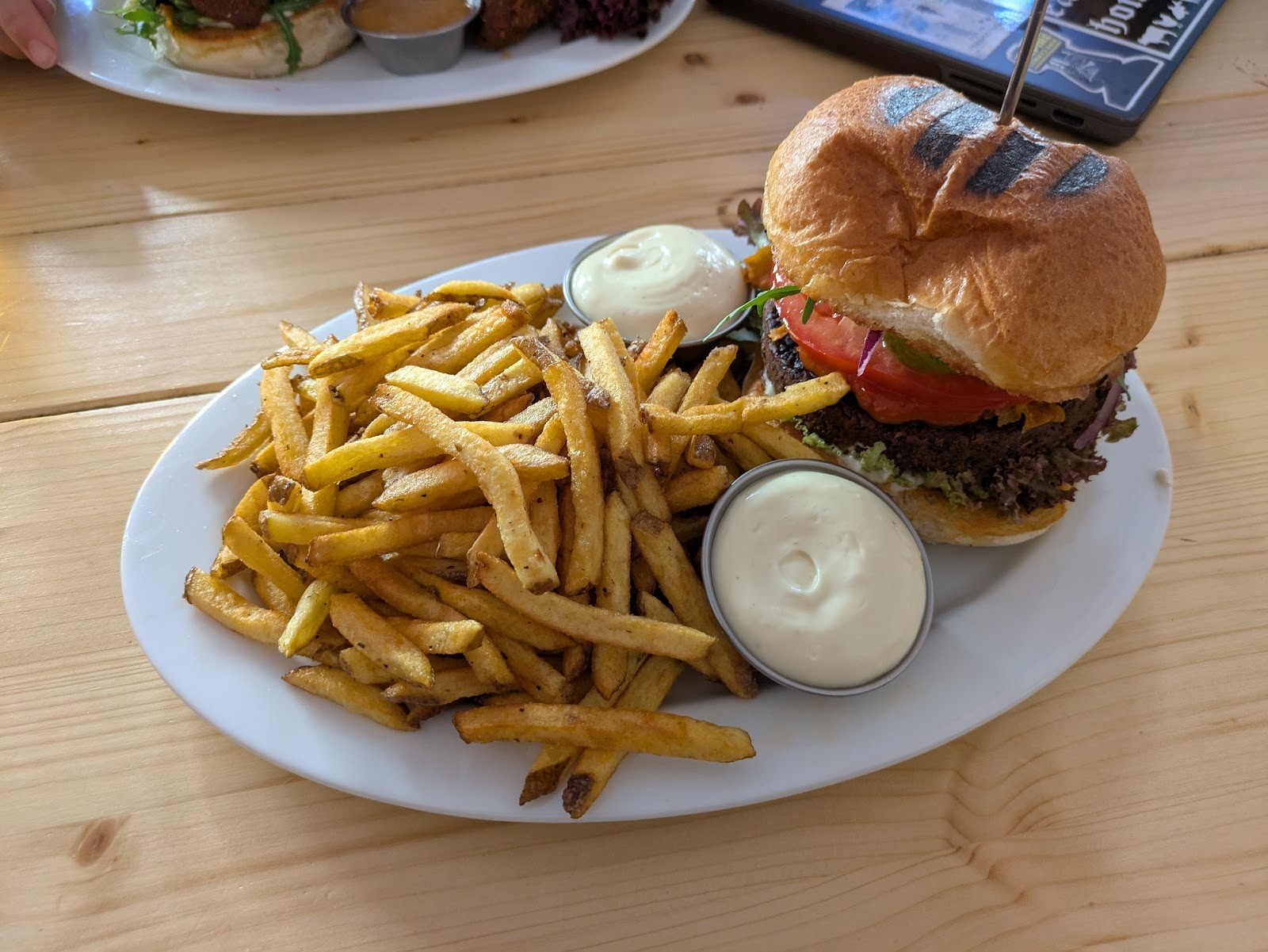 Lia's Kitchen - 100% Vegan: food & drinks