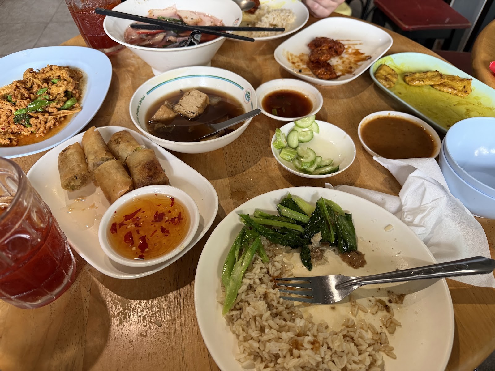 VeggieJ อาหารเจสะพานหัน: food & drinks